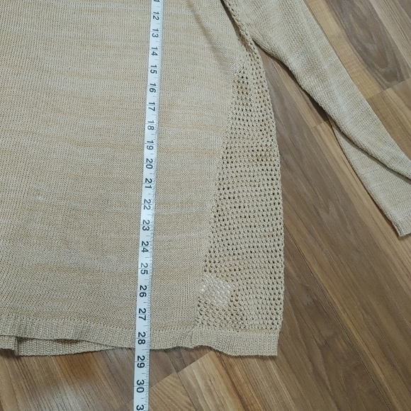Olive Street Tan Open Knit Sweater Size XL - Picture 5 of 9